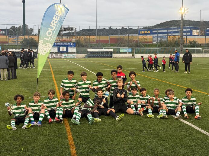 Sub-13 dos verdes e brancos festejaram em Loures