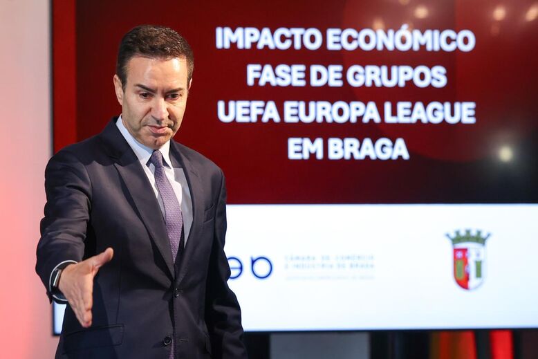 António Salvador na apresentação do estudo da Associação Empresarial de Braga,