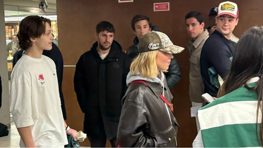 Sydney Sweeney nos camarotes de Alvalade com adeptos do Sporting 