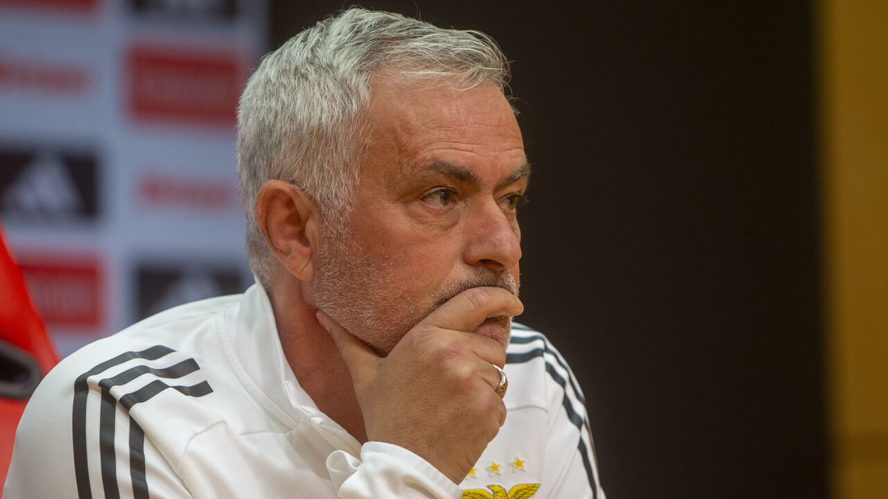 José Mourinho em conferência