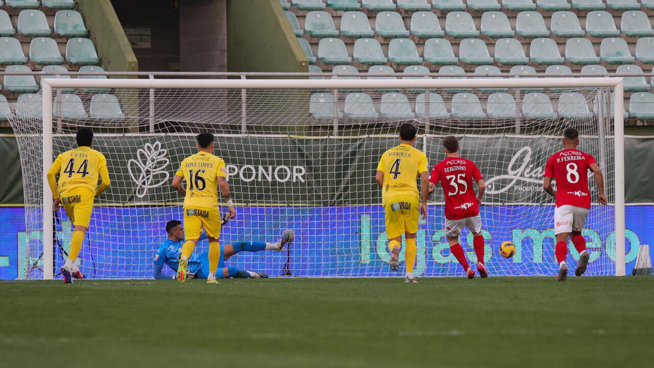 Serginho marcou aos 88 minutos 