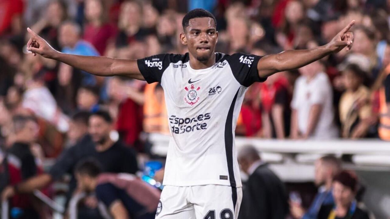 André, médio do Corinthians