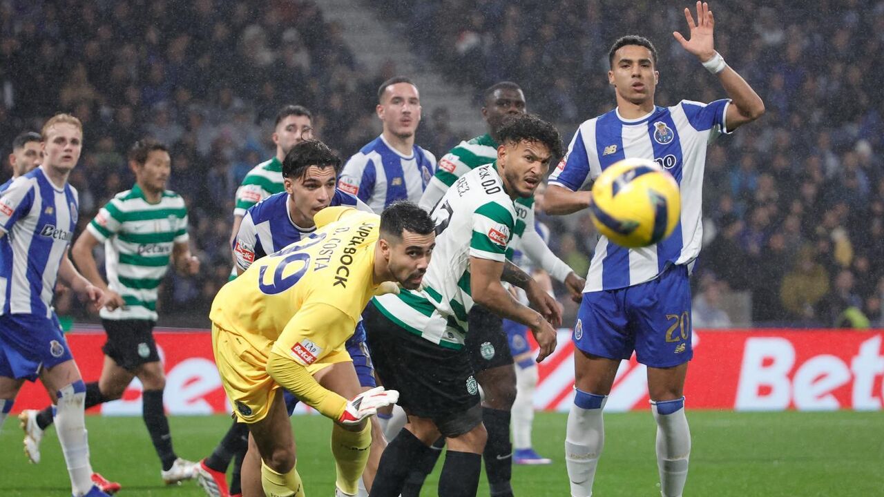 Diogo Costa enfrenta o Sporting, um desafio pessoal para o guarda-redes