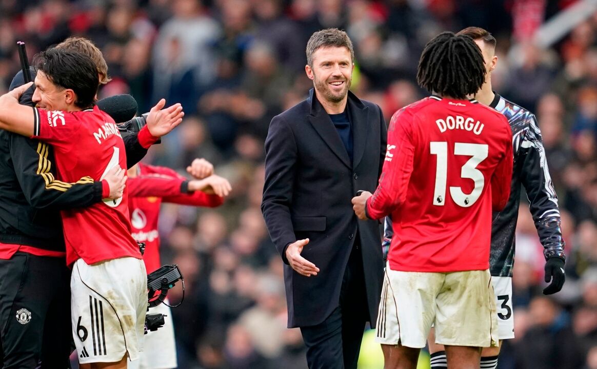 Carrick mantém silêncio sobre ida para o Man. United, diz amigo