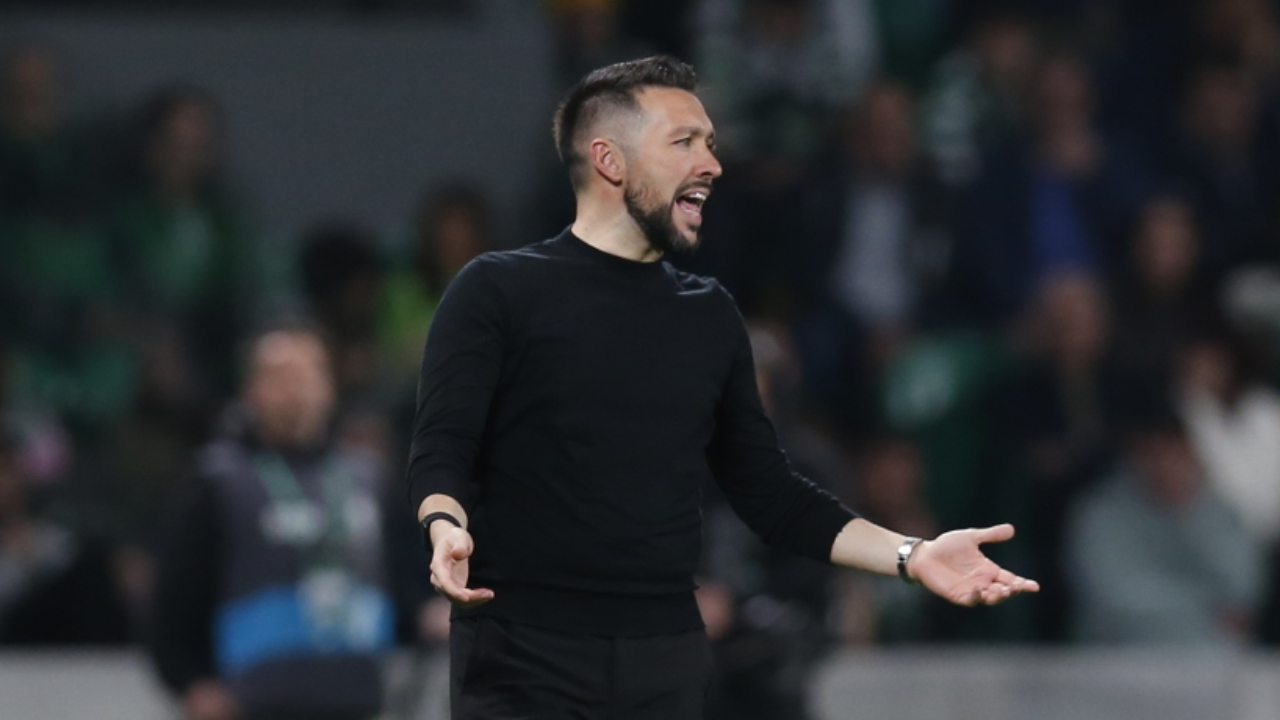 Francesco Farioli durante o Sporting-FC Porto no clássico da Taça de Portugal