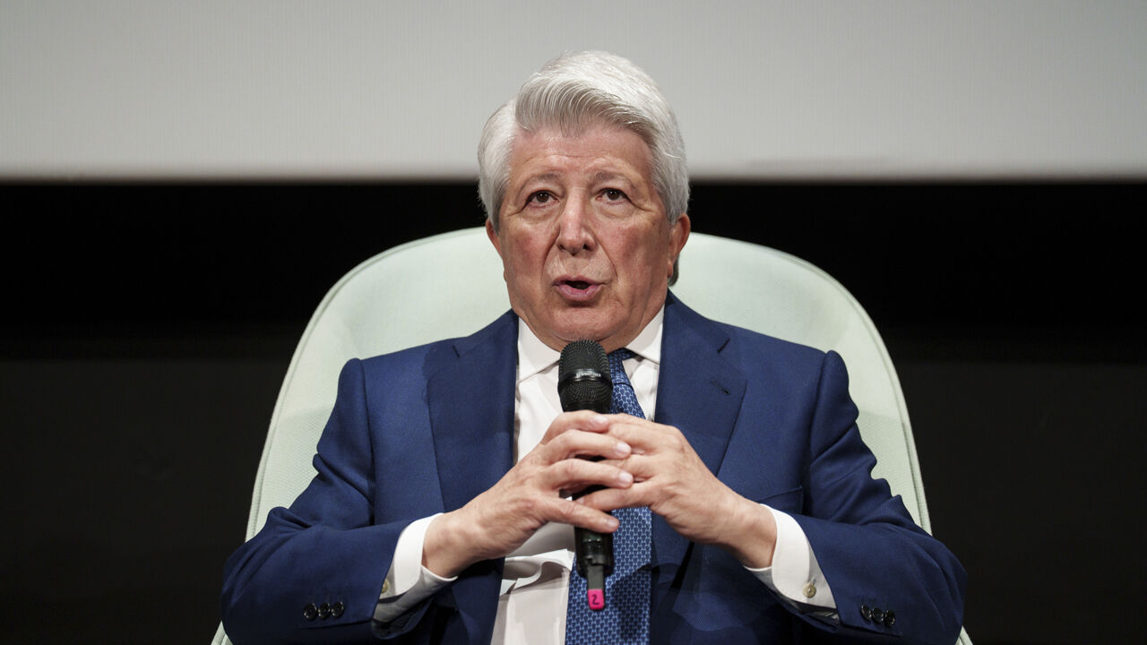 'Gaffe' cometida por Enrique Cerezo dá que falar em Espanha