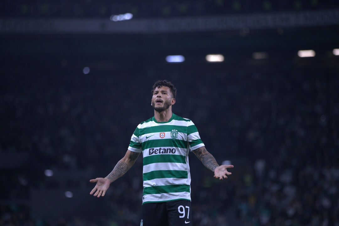 Luis Suárez incorre num castigo de um a quatro jogos