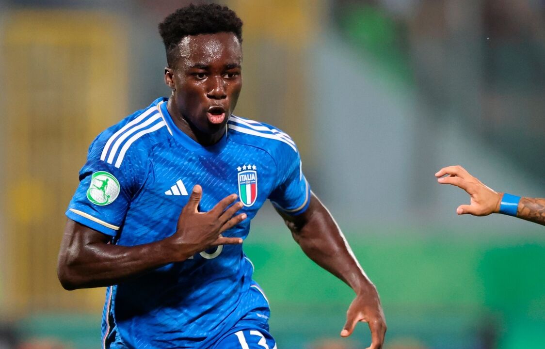 Kayode, lateral do Brentford, sob avaliação para possível contratação pelo Inter