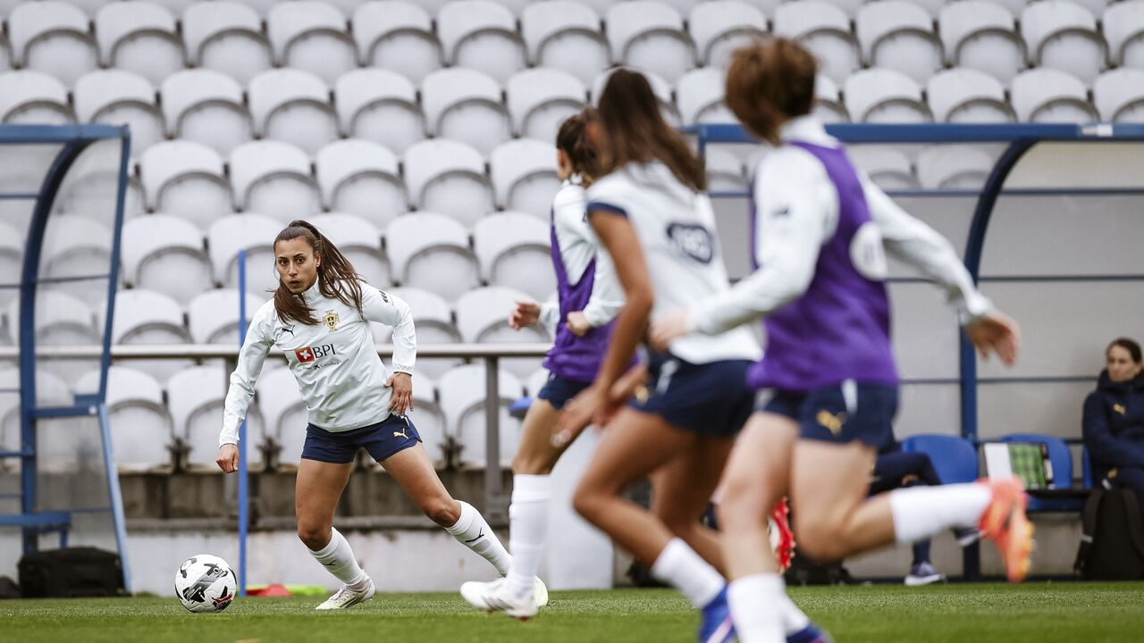 Seleçao feminina prepara duelo diante a Eslováquia