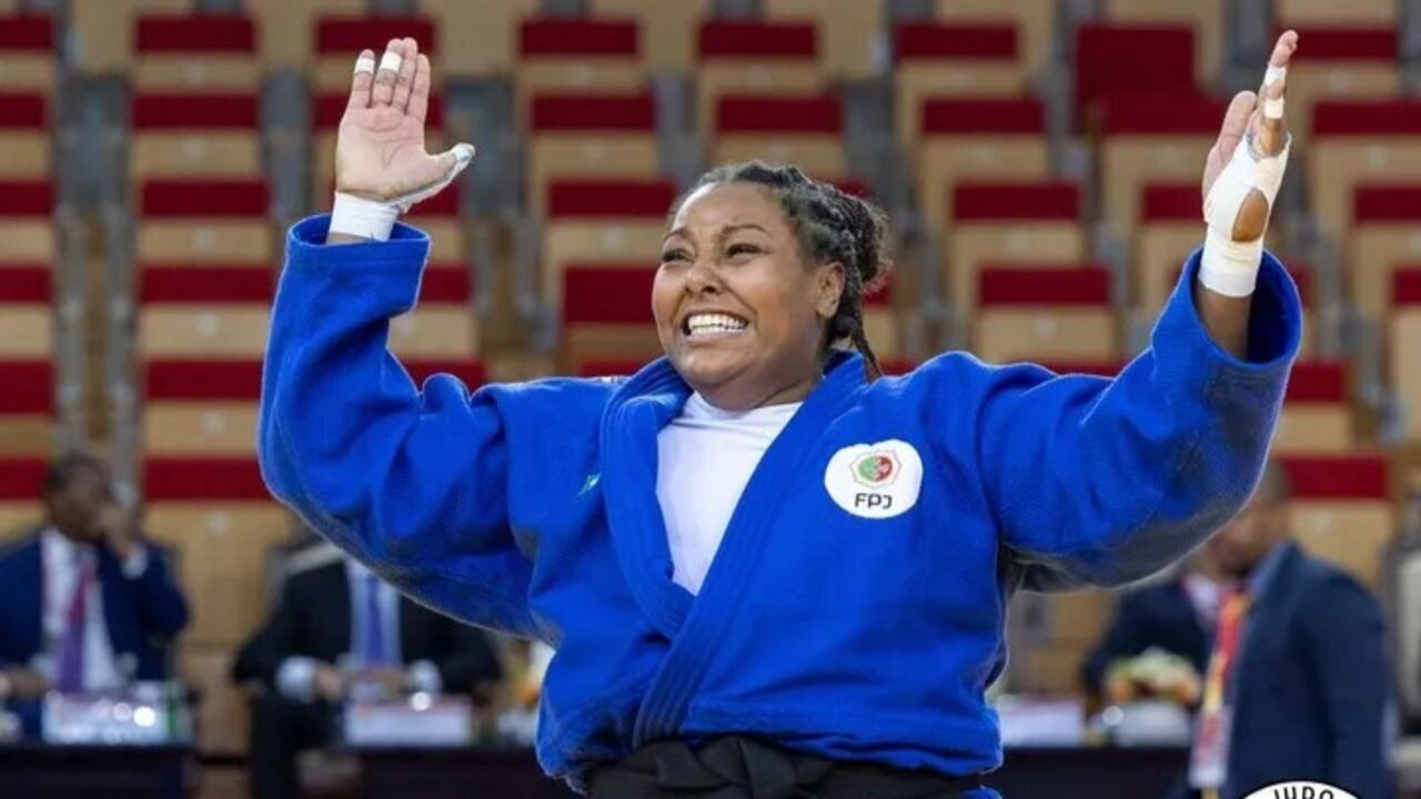 Rochele Nunes está de volta