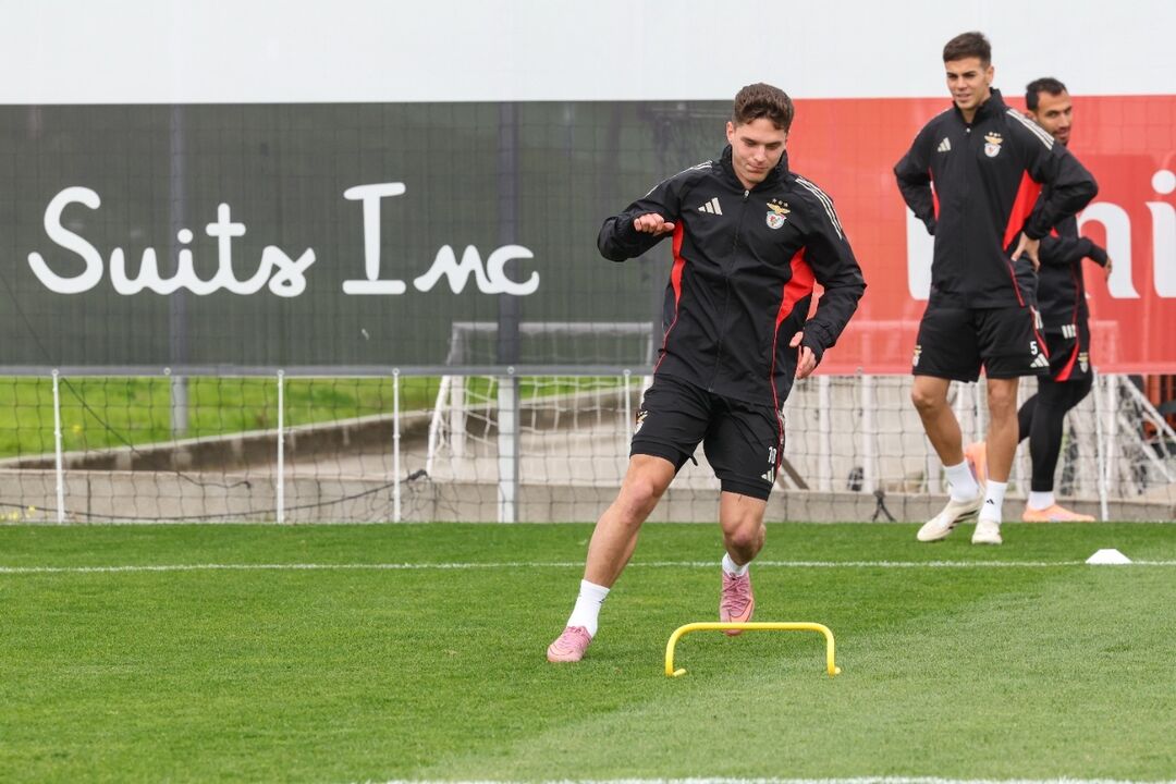 Sudakov treina, Aursnes e Bruma falham no clássico