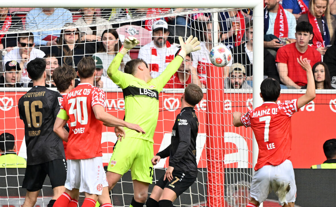 Estugarda empata e é igualado pelo Leipzig na classificação