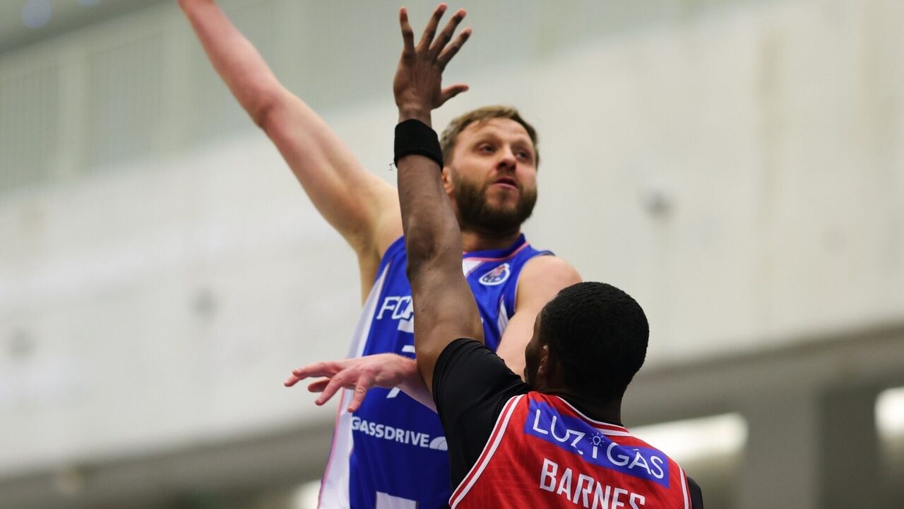 FC Porto supera Imortal na Taça Hugo dos Santos, consolidando o terceiro lugar no Grupo B.
