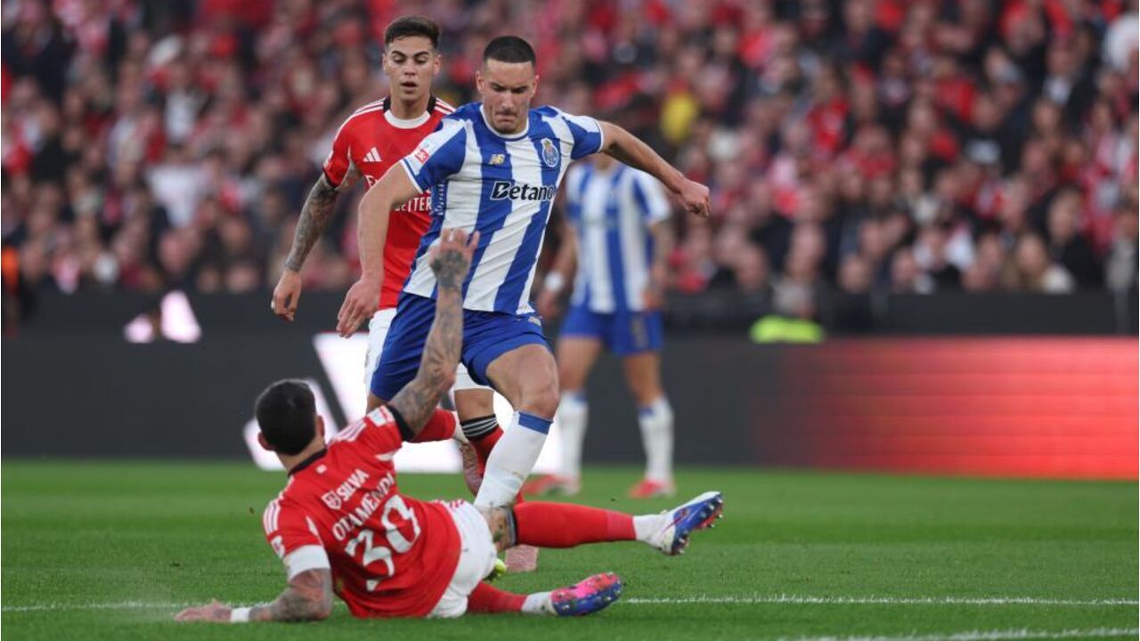 Otamendi e Deniz Gül