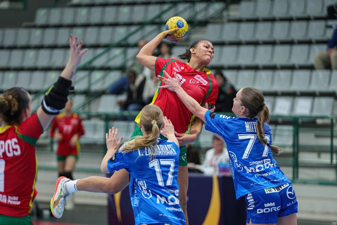 Portugal vence Ilhas Faroé no Europeu de andebol feminino
