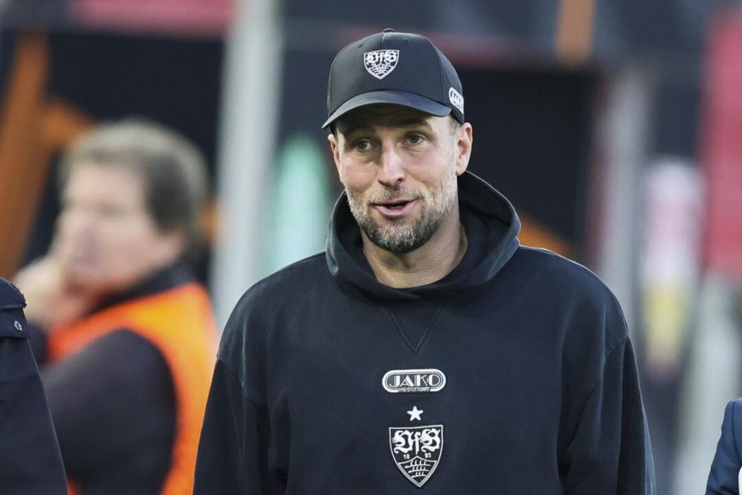 Sebastian Hoeness, treinador do Estugarda