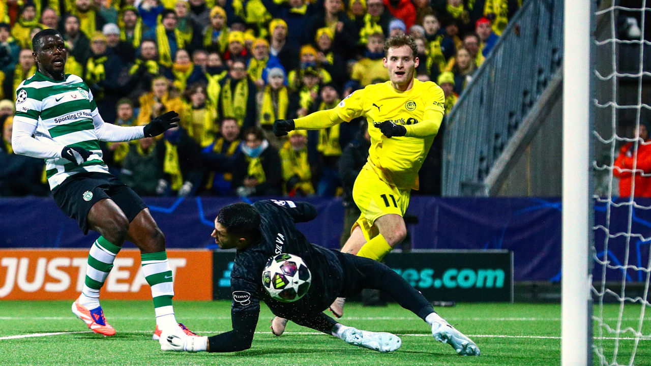 Blomberg remata à bola de Rui Silva para mais um golo do Bodo/Glimt frente ao Sporting