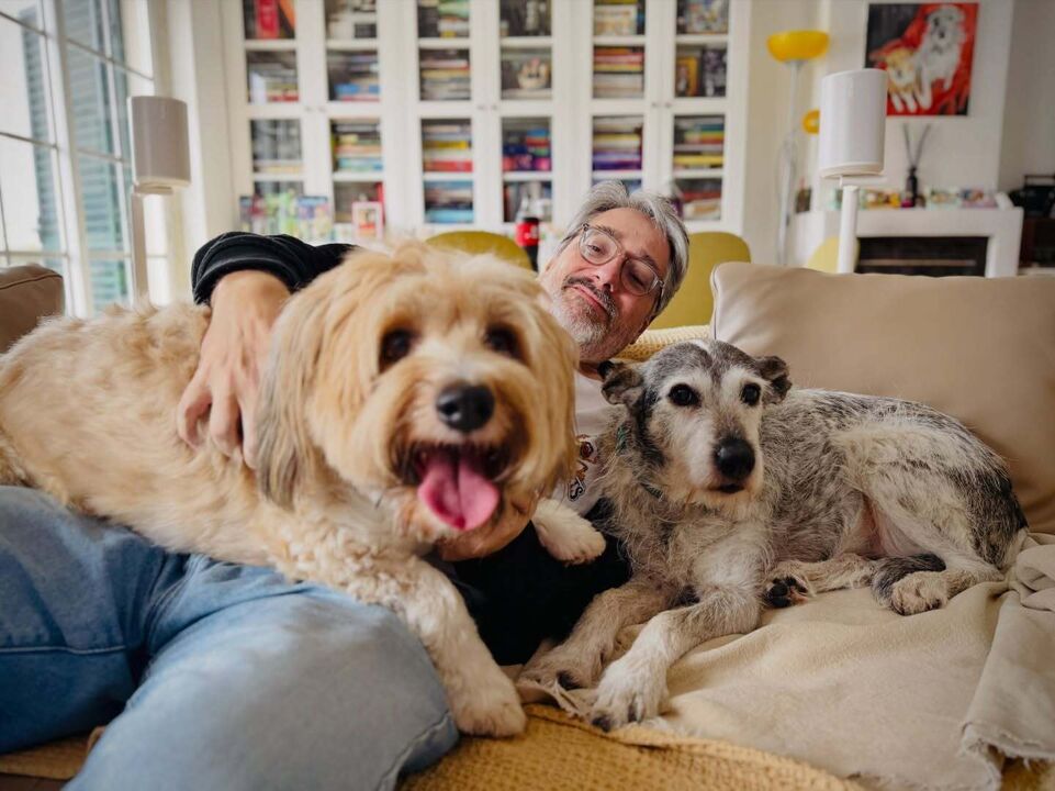 Nuno Markl está de volta a casa! E às "patas" das suas cadelinhas