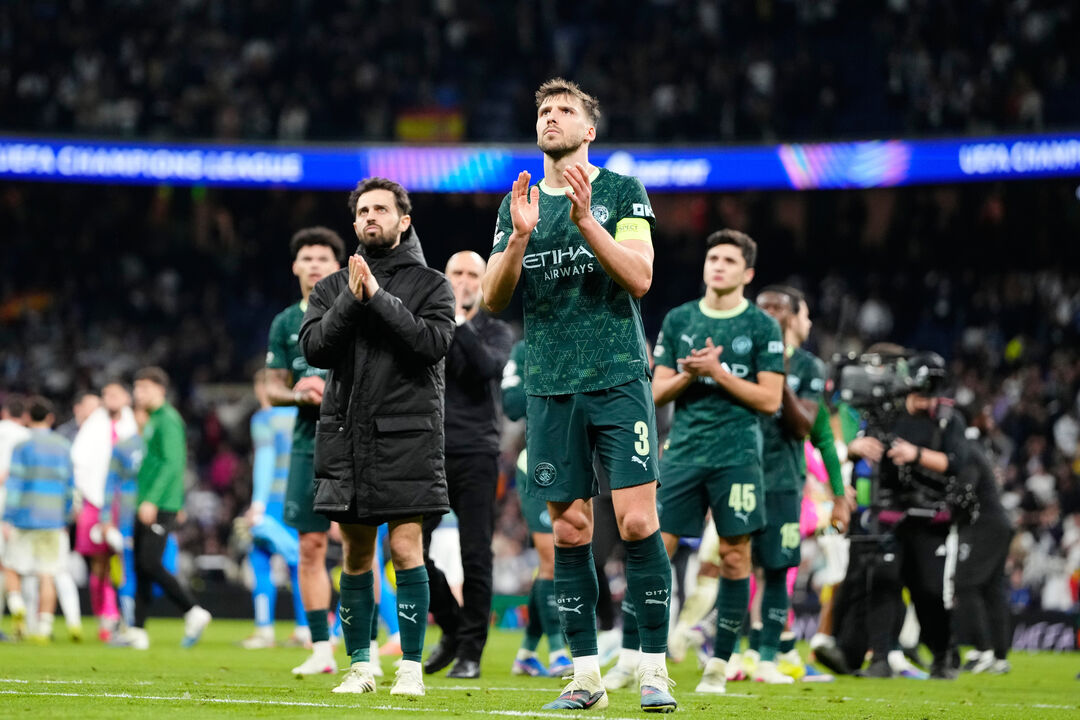Jogadores do Manchester City chateados após derrota com Real Madrid