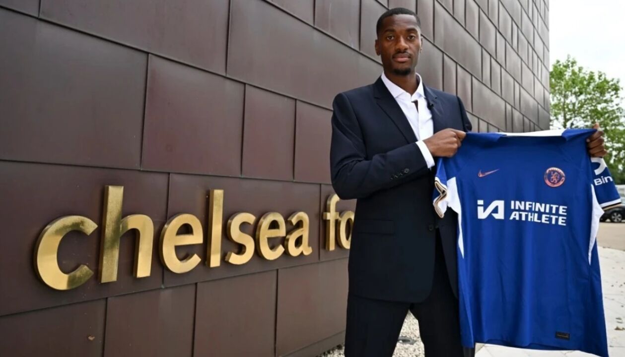 Adarabioyo inspira-se em Terry para singrar no Chelsea