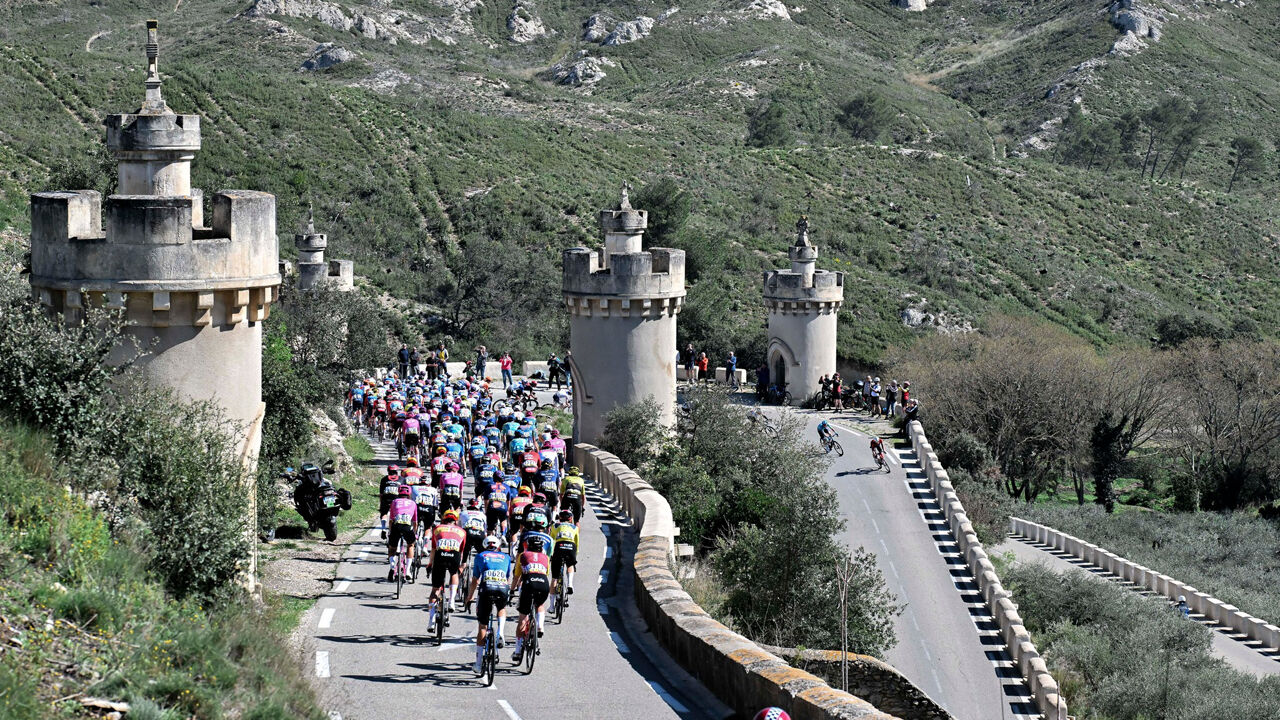 Sétima etapa do Paris-Nice encurtada devido ao risco de queda de neve