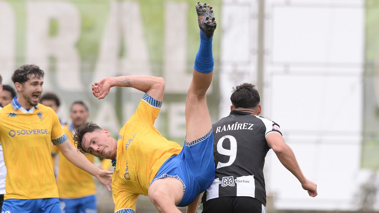 Bacher marca 30 pontos e destaca-se como jogador da semana.
