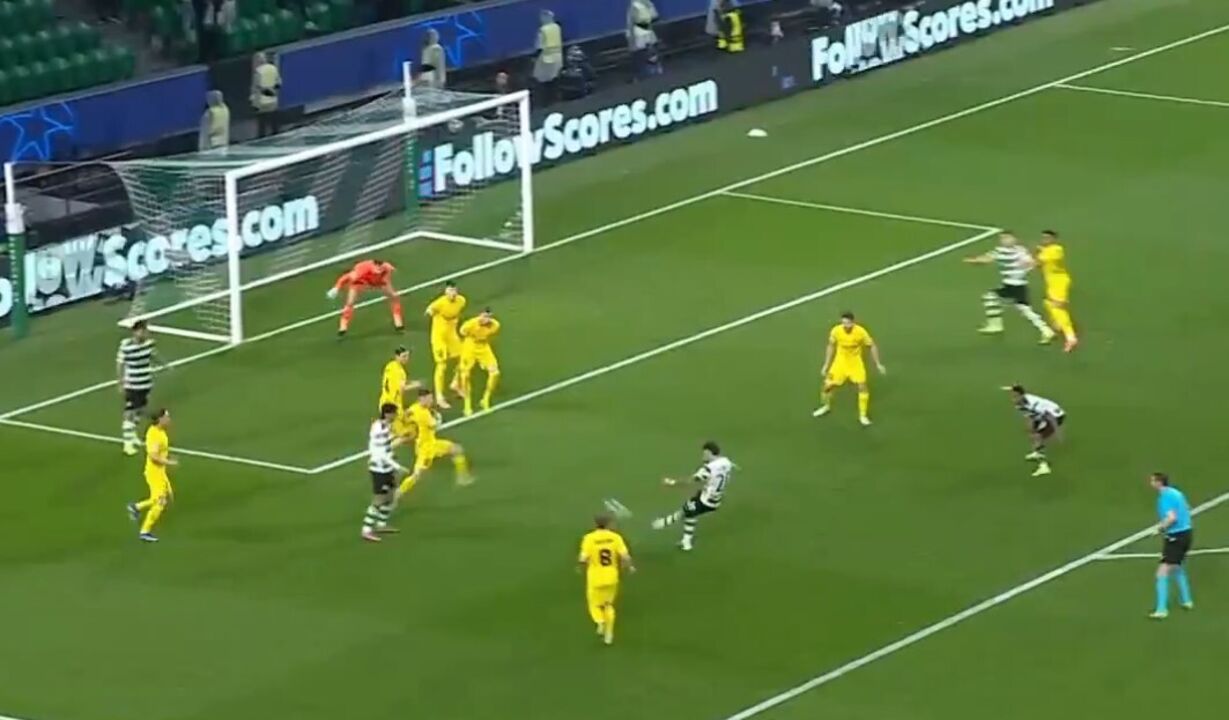 Maxi Araújo faz o 4-0 para o Sporting