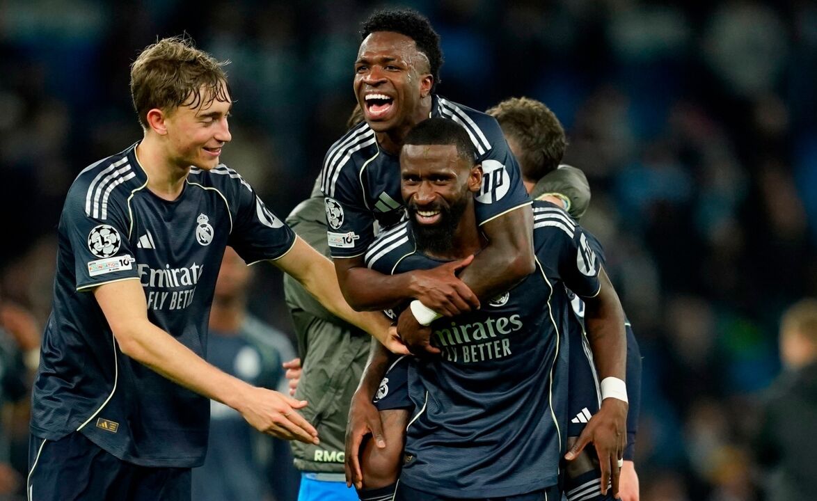 Jogadores do Real Madrid celebram vitória após declarações de Mijatovic