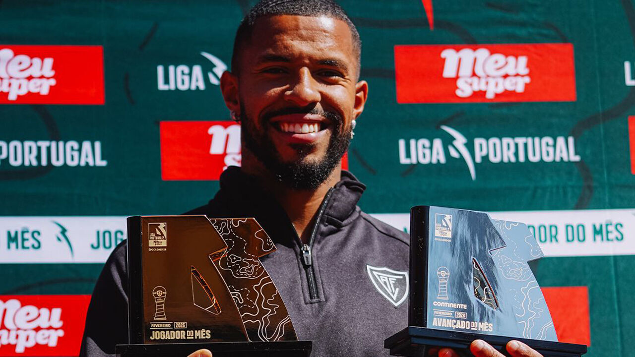 Clóvis foi eleito o melhor avançado e o melhor jogador da 2.ª Liga em fevereiro