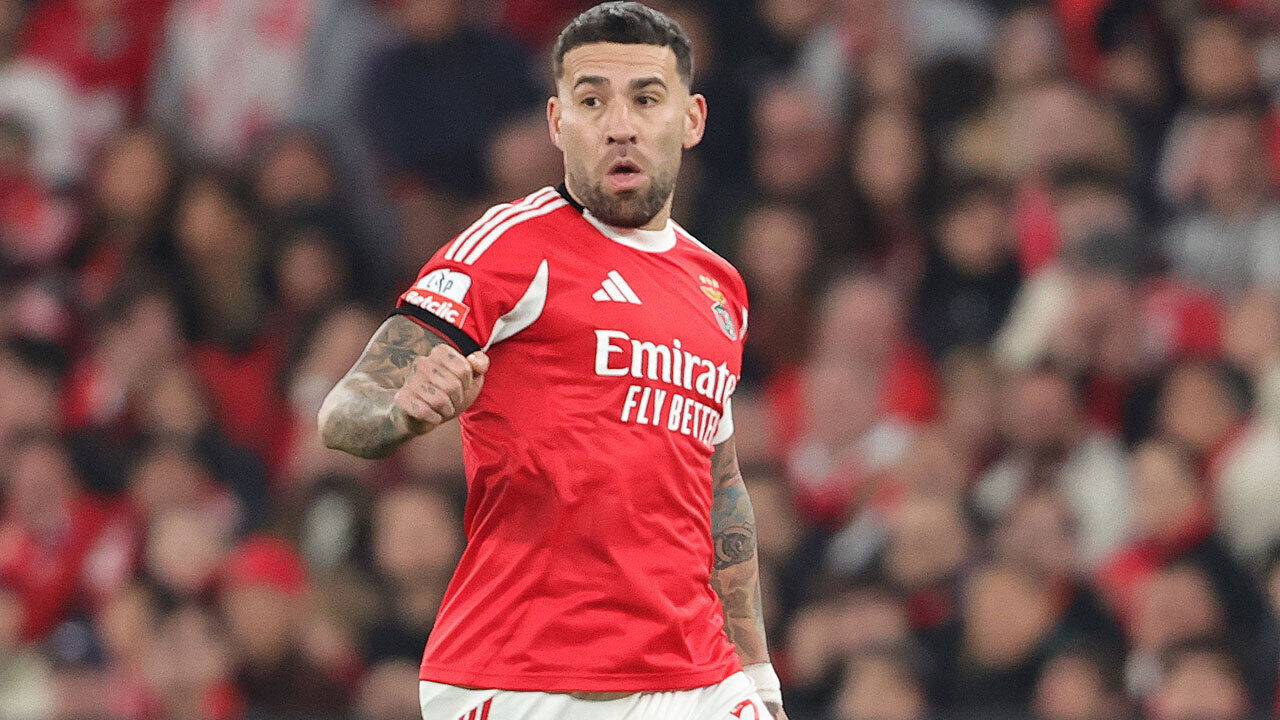 Otamendi fora do onze inicial frente ao V. Guimarães