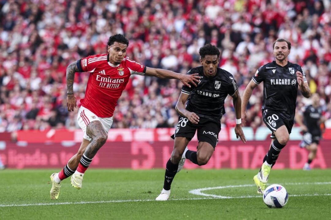 Richard Ríos destaca vitória do Benfica em jogo contra o Vizela