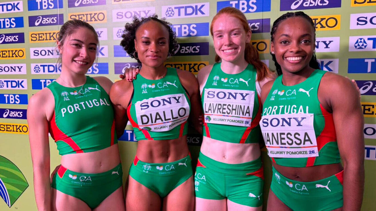 Seleção feminina bate recorde da estafeta 4x400 metros nos Mundiais de atletismo