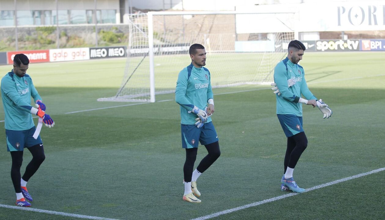 Ricardo Velho com Rui Silva e Diogo Costa na Seleção em 2024