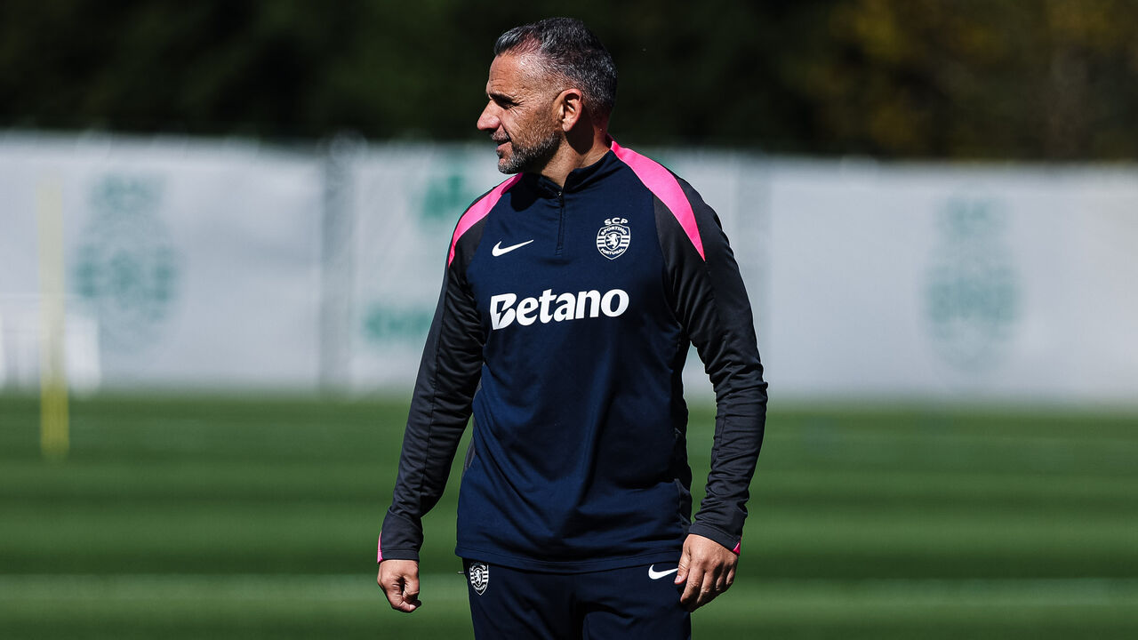Rui Borges durante o treino do Sporting