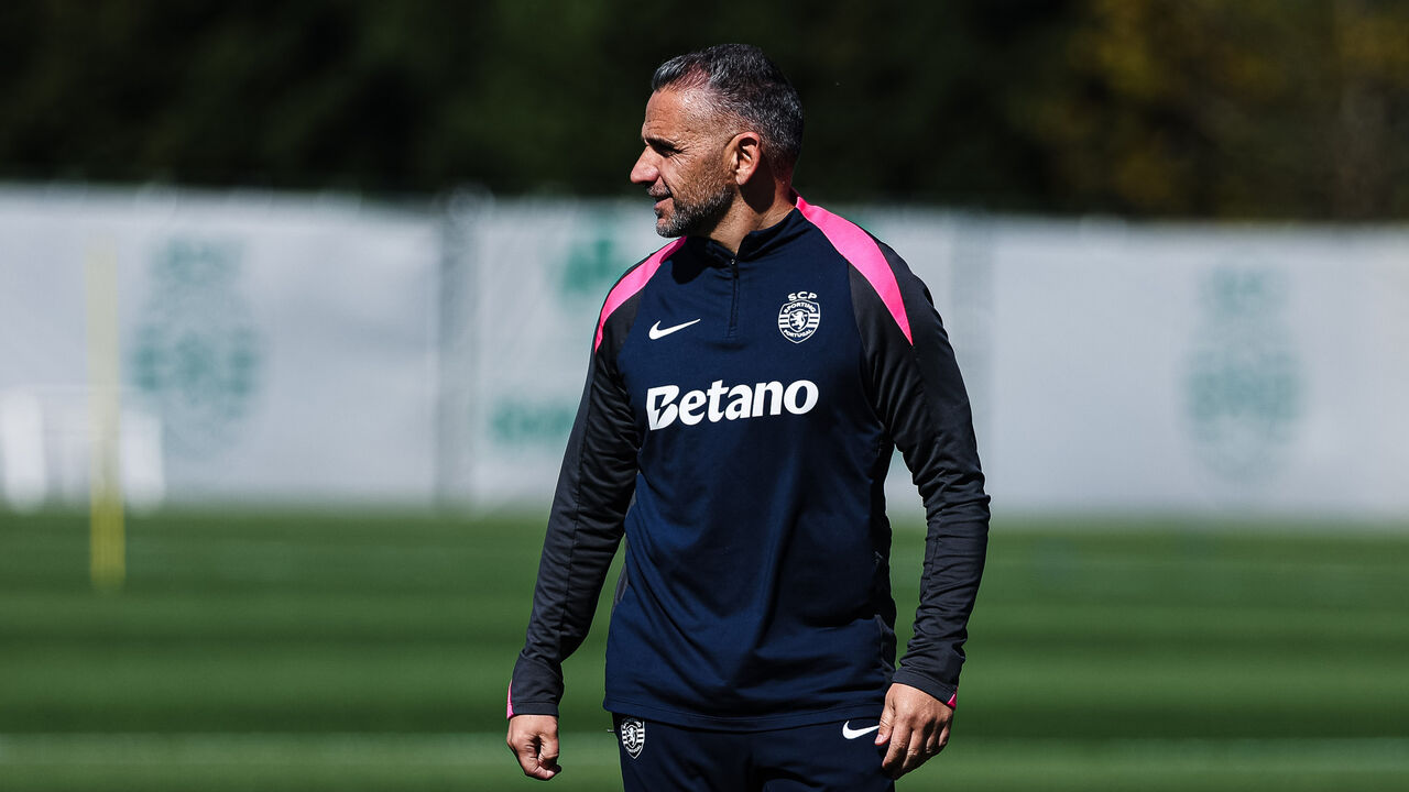 Rui Borges durante o treino do Sporting