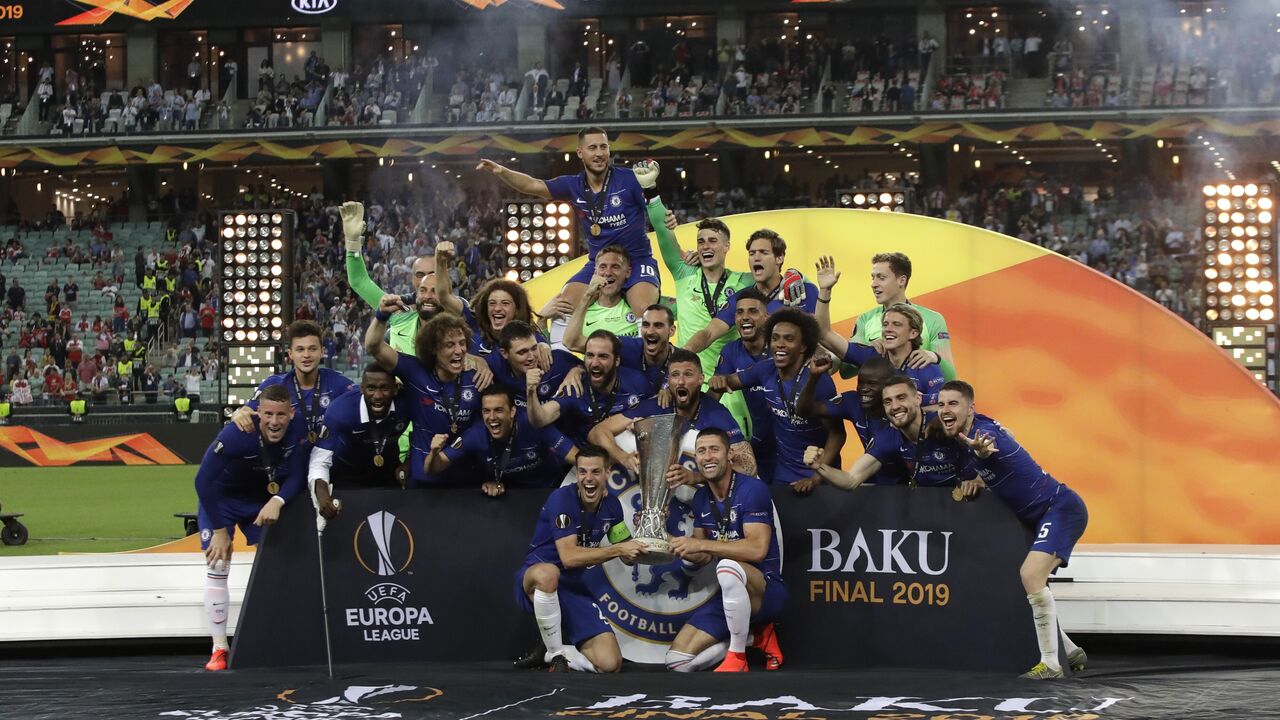 Chelsea festeja a vitória na Liga Europa de 2019 em Baku.
