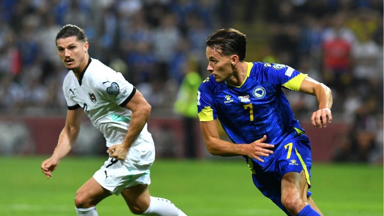 Dedic em ação pela seleção da Bósnia-Herzegovina