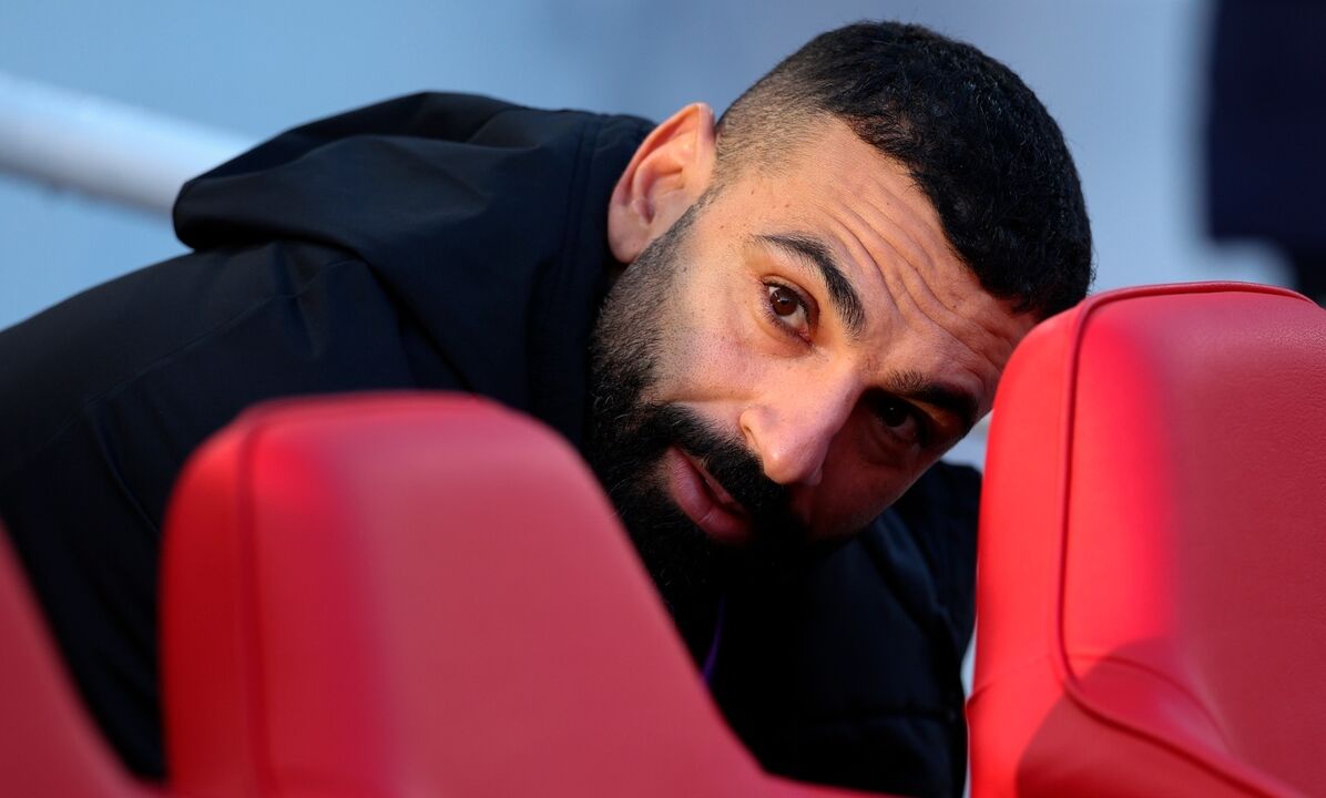 Gerrard e Hargreaves discutem substituto de Salah no TNT Sports