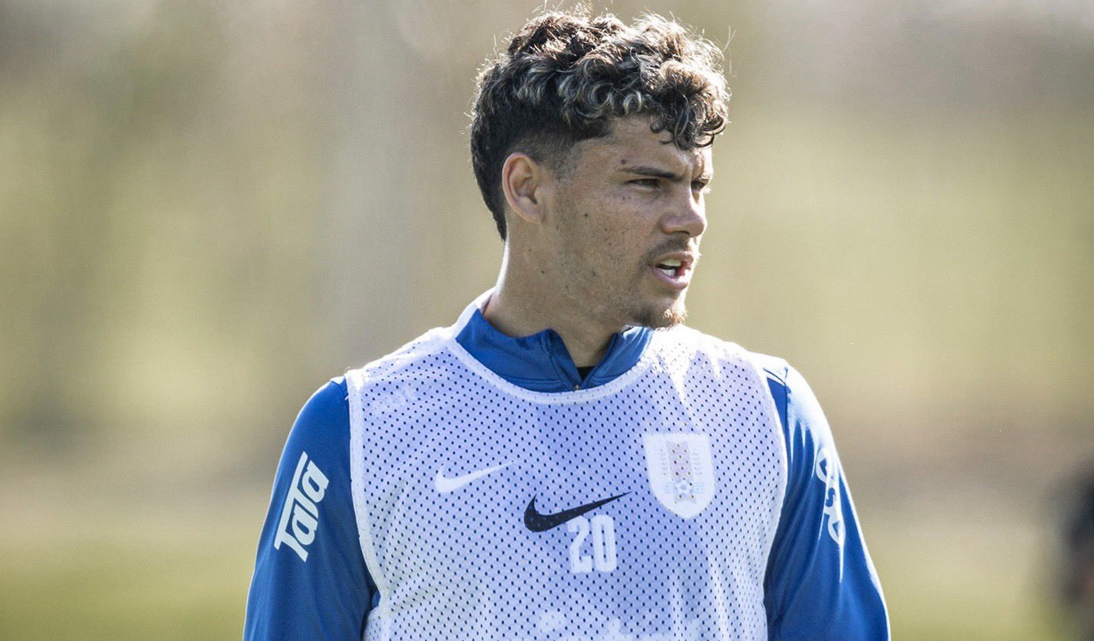 Maxi Araújo volta a merecer a confiança de Marcelo Bielsa