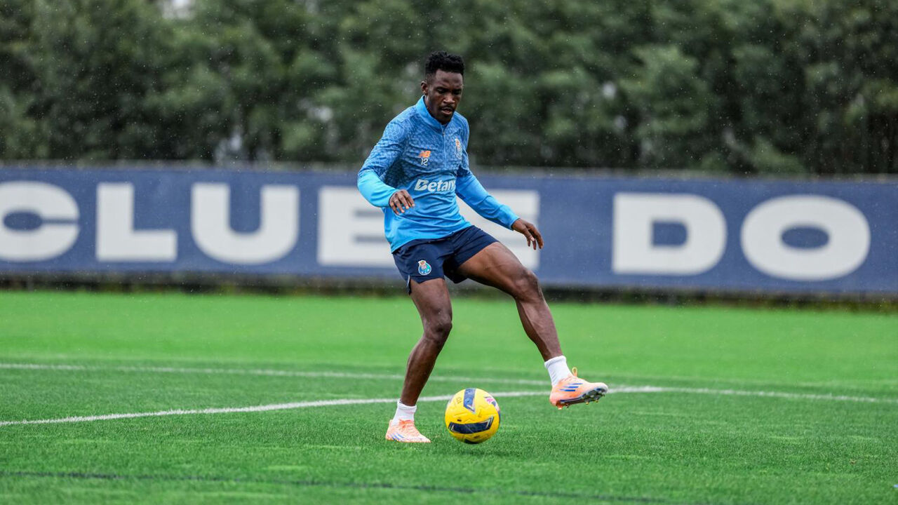 Zaidu recupera papel principal na seleção da Nigéria