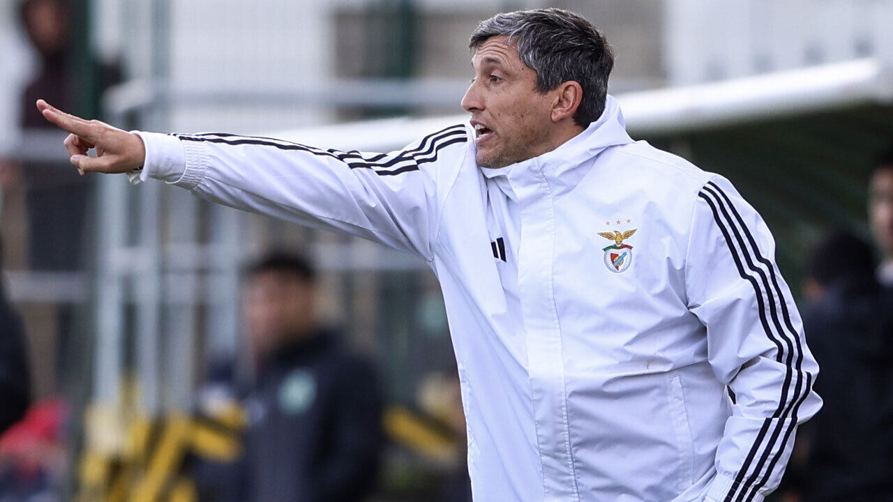Luís Araújo, treinador dos sub-19 do Benfica