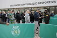 Sócios do Sporting na fila para entrar no Pavilhão João Rocha para votar