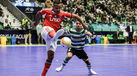 Higor de Sousa no jogo com o Sporting para a Liga dos Campeões de futsal