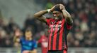 Rafael Leão falha jogo do Milan por lesão, situação que preocupa Roberto Martínez