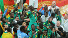 Jogadores do Senegal exibem troféu de campeão africano