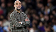 Camisa de Guardiola dá que falar