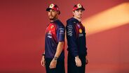 Hamilton e Leclerc apresentam equipamento Ferrari para GP da China