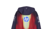 PUMA lança casaco Ferrari com logo HP para o GP da China
