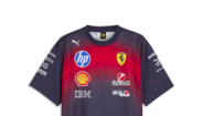 Camisola da Ferrari com patrocínios visíveis para o GP da China, renovada pela PUMA