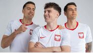 Bednarek, Kiwior e Pietuszewski divulgam juntos pela seleção da Polónia